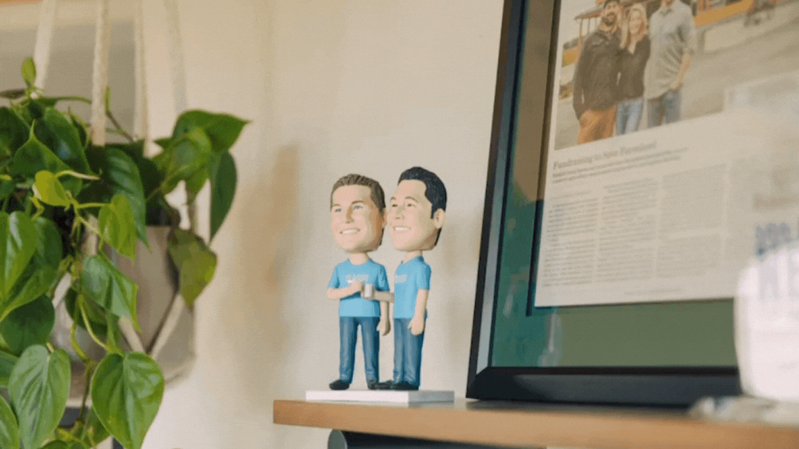 animated GIF of a conversation between two bobbleheads. First bobblehead says, 